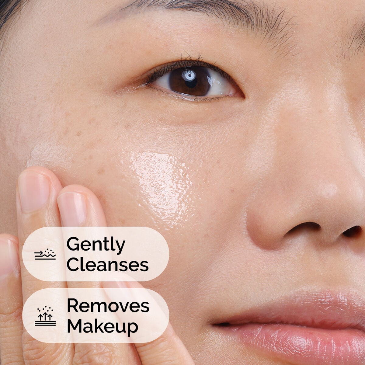 squalane-cleanser-z0 ord-squalane-cleanser-model-application-with-benefits.jpg